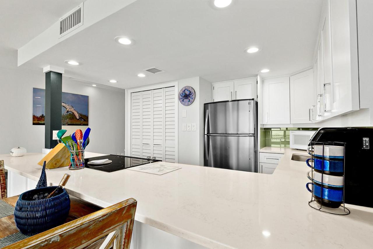 Pelican Condos New Smyrna Beach Exterior foto